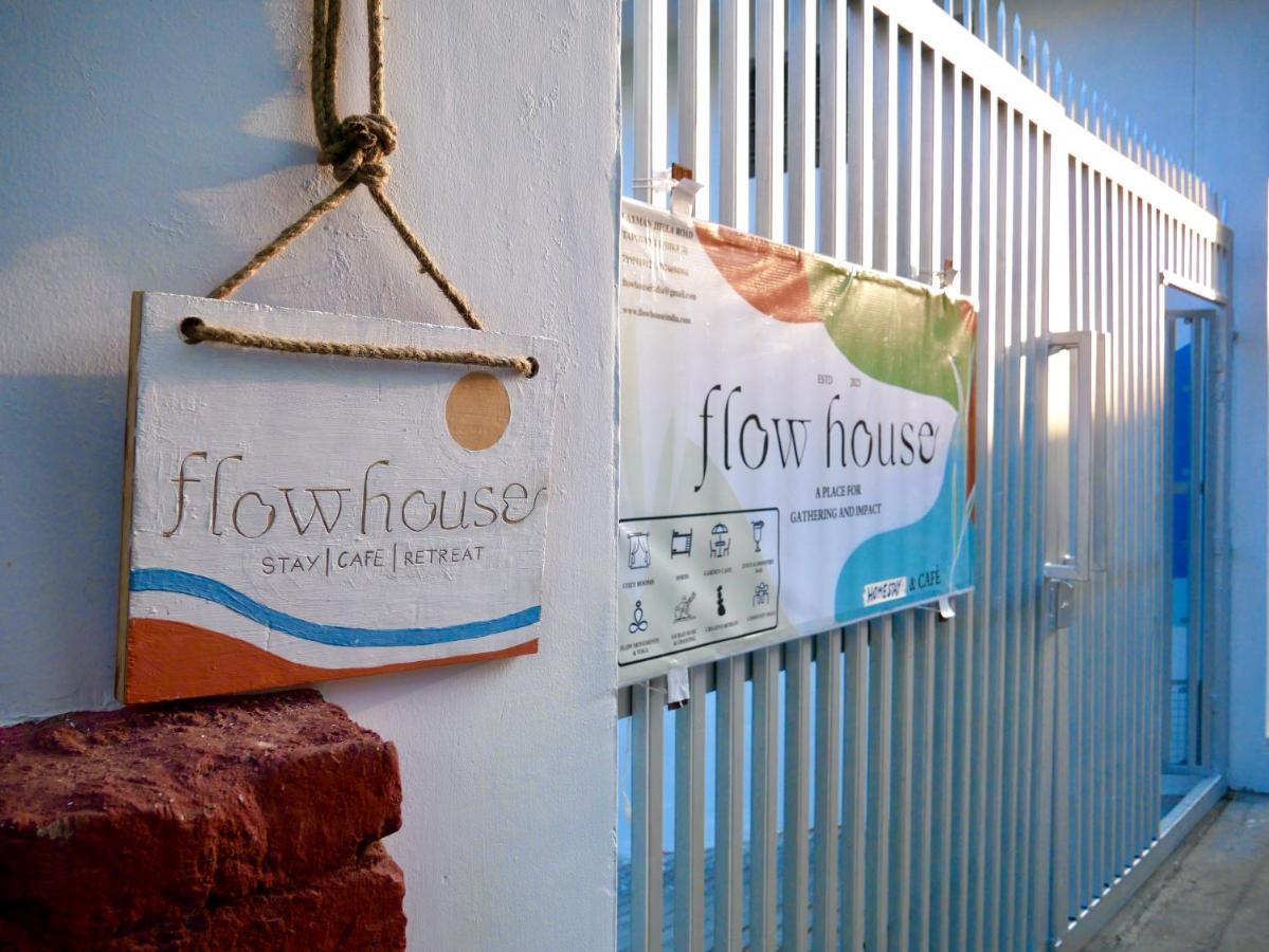 Flow House Рішикеш Екстер'єр фото